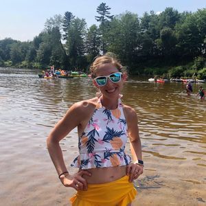 Meet your Posher, Elyse